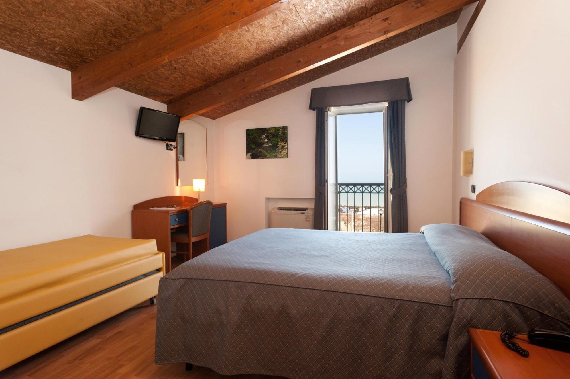 Casa Ferretti Di Ferretti Village Silvi Marina Ruang foto