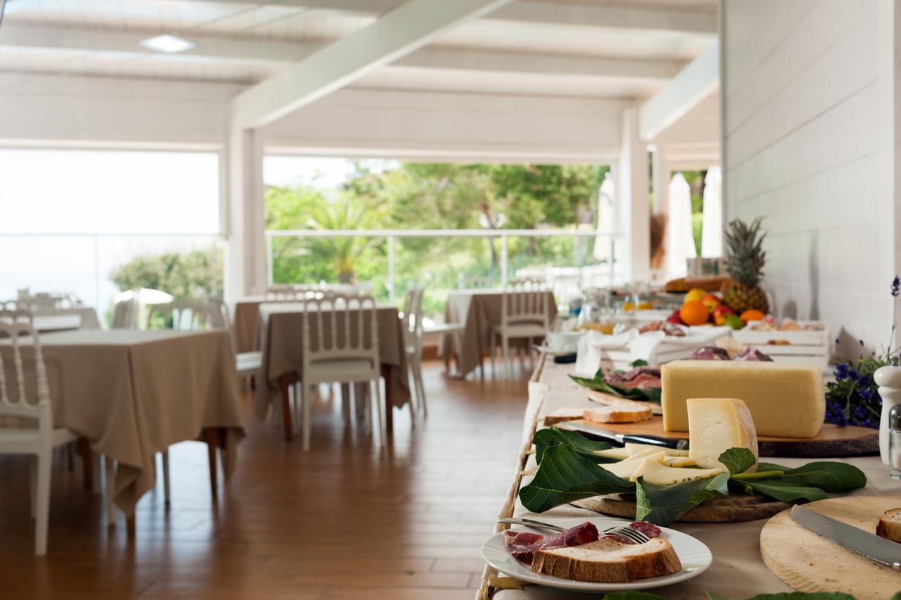 Casa Ferretti Di Ferretti Village Silvi Marina Bagian luar foto